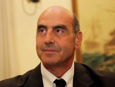 Αυτοκίνητο παρέσυρε τον Γιώργο Βουλγαράκη - Έσπασε το πόδι του